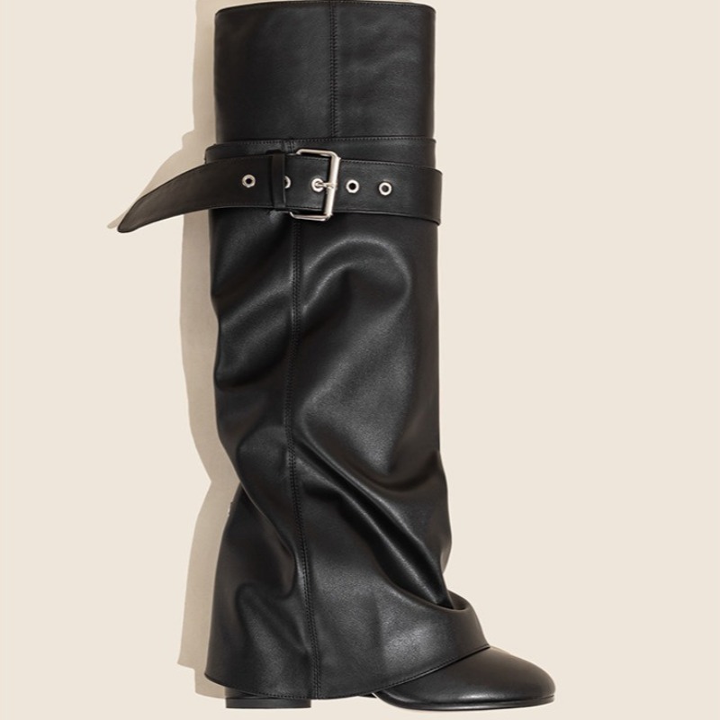أحذية نسائية طويلة للركبة بتصم - مراجعة Leather Classic Strap وسعره