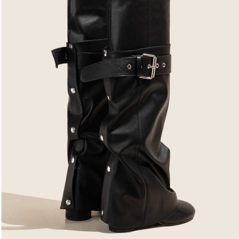 أحذية نسائية طويلة للركبة بتصم - مراجعة Leather Classic Strap وسعره